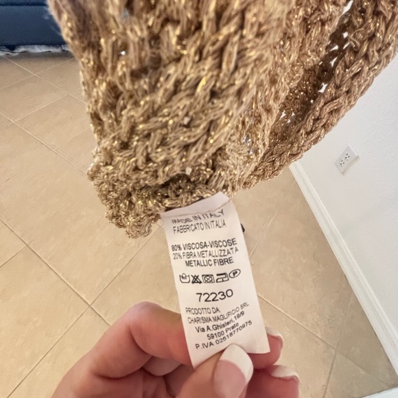 Elegant Beige Crochet Women's Cape ONE SIZE - Picture 5 of 5